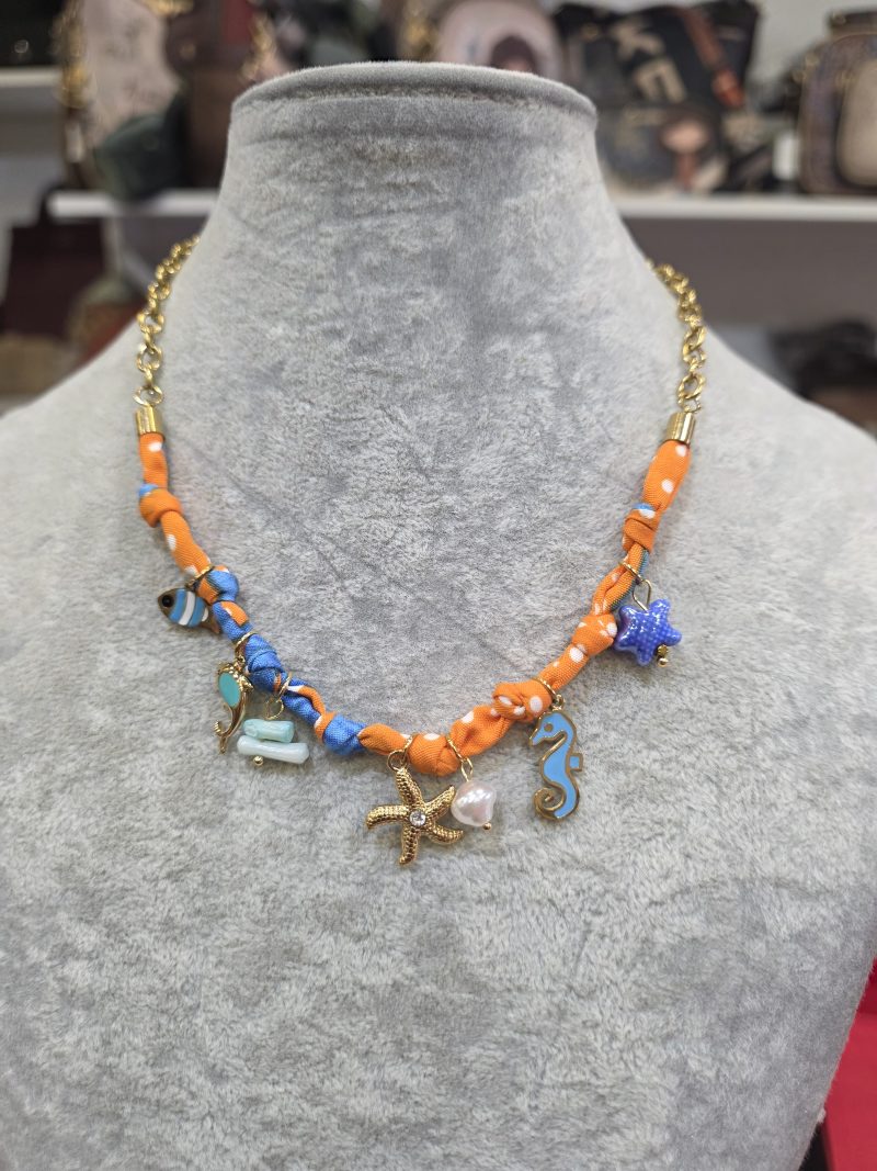Collar marino naranja